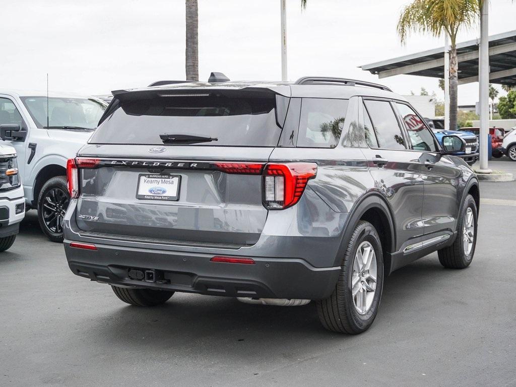 new 2025 Ford Explorer car, priced at $40,112