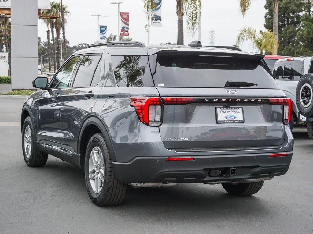 new 2025 Ford Explorer car, priced at $40,112