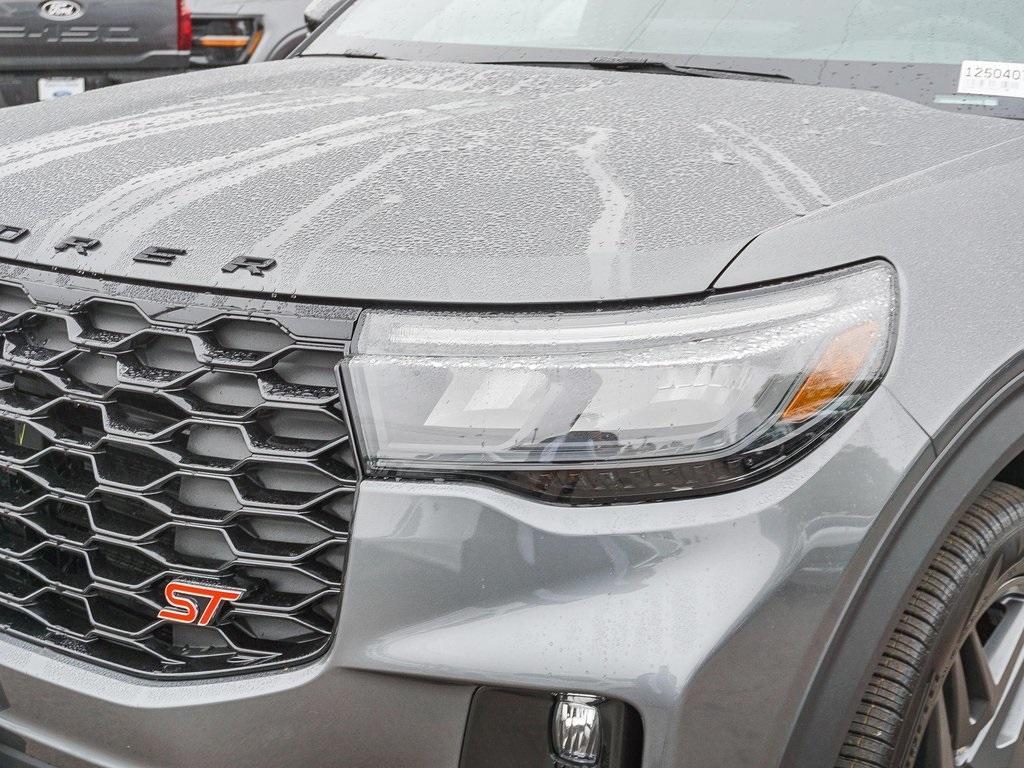 new 2025 Ford Explorer car, priced at $52,402