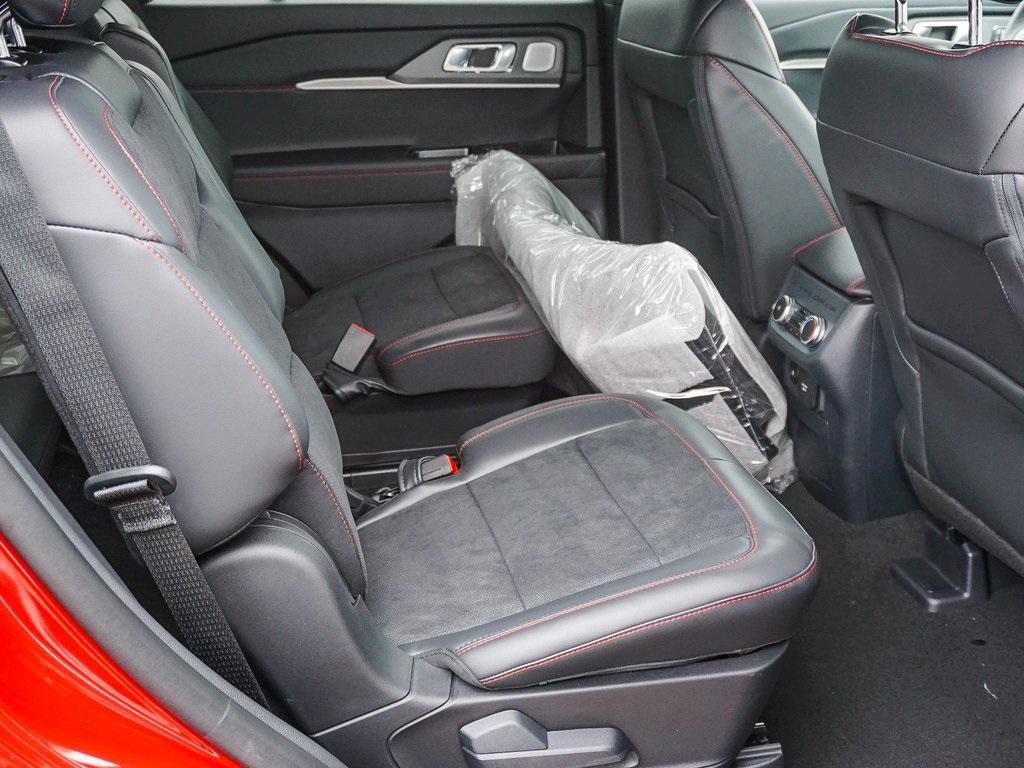 new 2025 Ford Explorer car, priced at $57,658