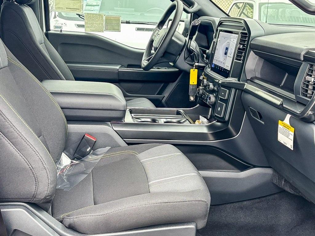 new 2025 Ford F-150 car, priced at $49,654