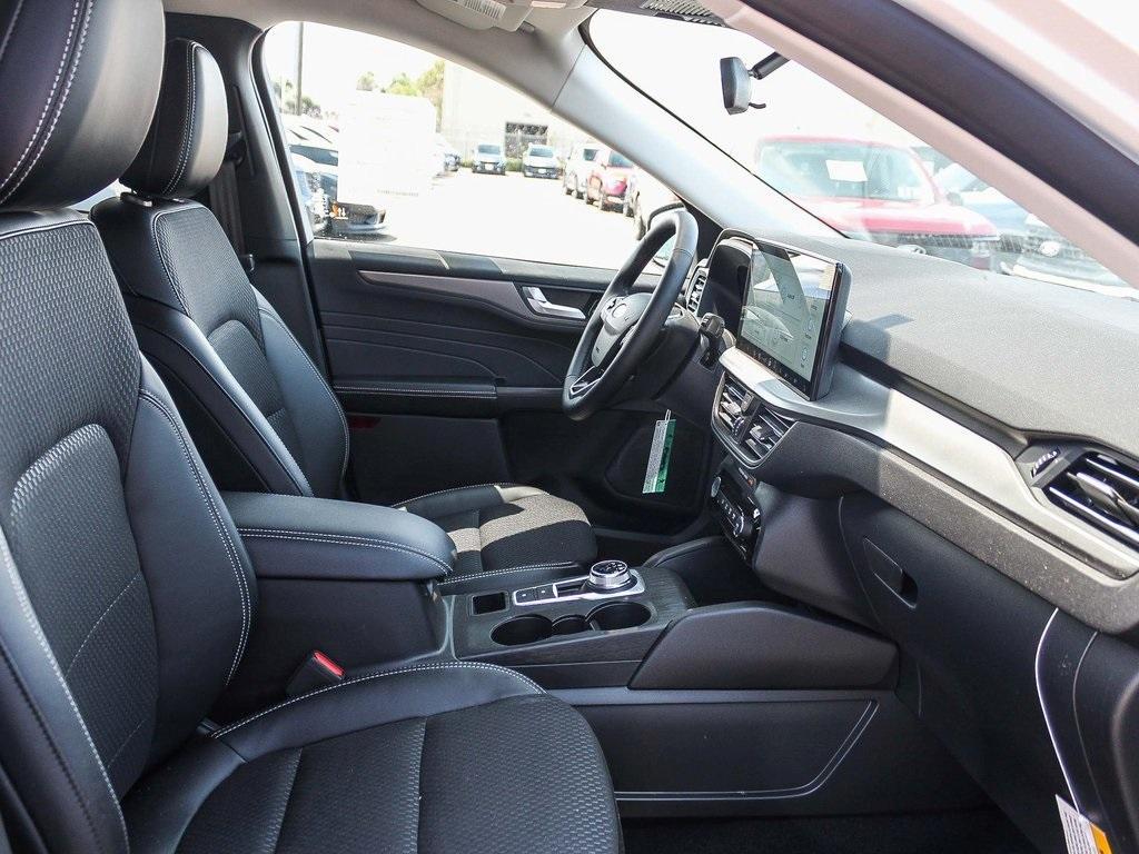 new 2025 Ford Escape car, priced at $33,116