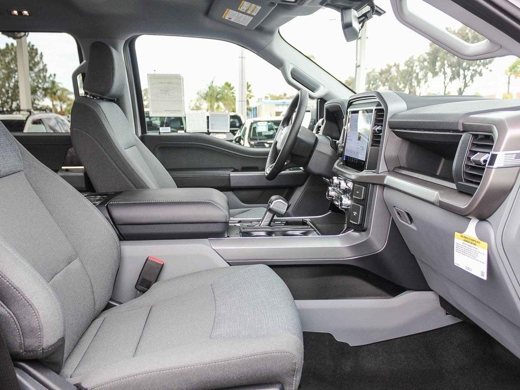 new 2025 Ford F-150 Lightning car, priced at $62,166