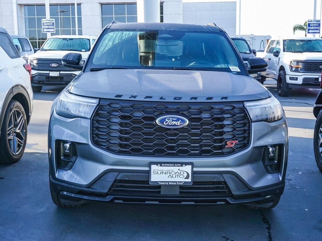 new 2025 Ford Explorer car, priced at $55,098