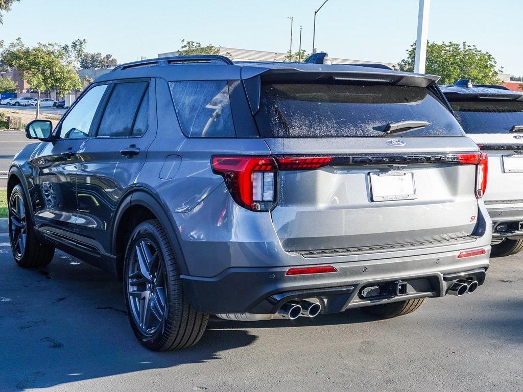 new 2025 Ford Explorer car, priced at $55,098