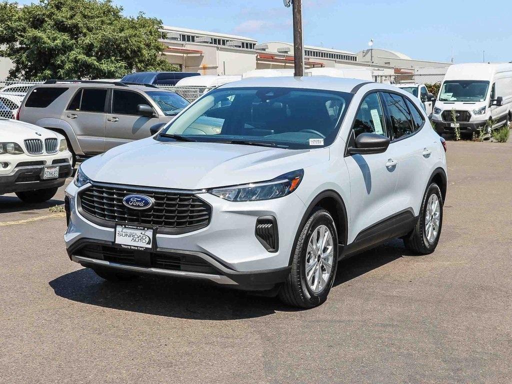 new 2025 Ford Escape car, priced at $26,069