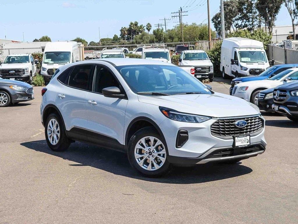 new 2025 Ford Escape car, priced at $26,069