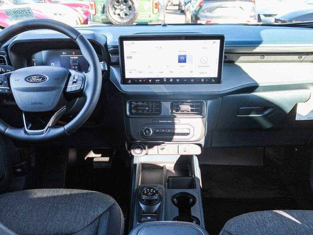 new 2025 Ford Maverick car, priced at $33,226