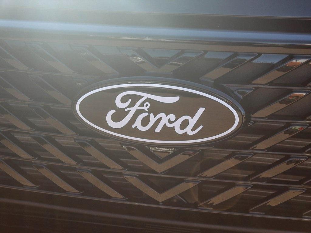 new 2025 Ford Maverick car, priced at $33,226