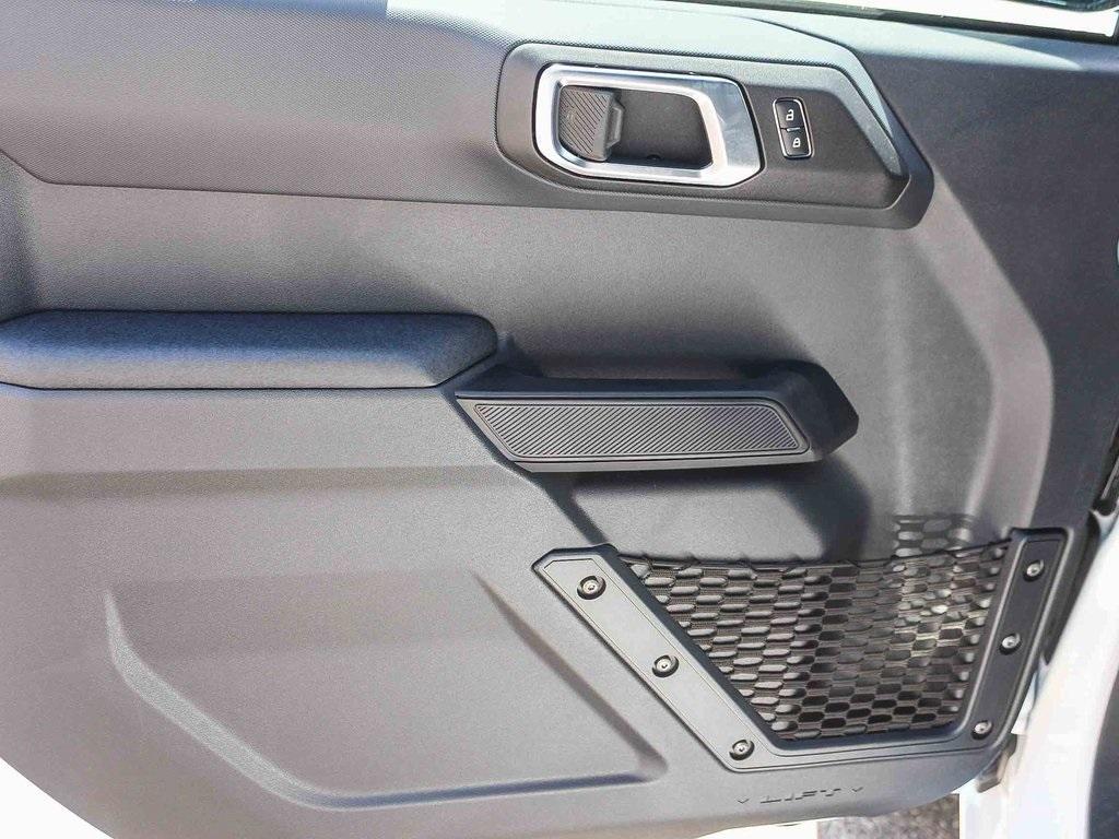 new 2025 Ford Bronco car, priced at $43,665