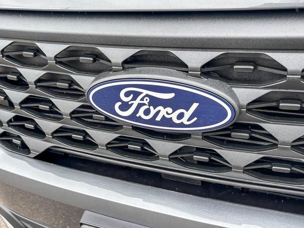 new 2025 Ford Maverick car, priced at $33,395