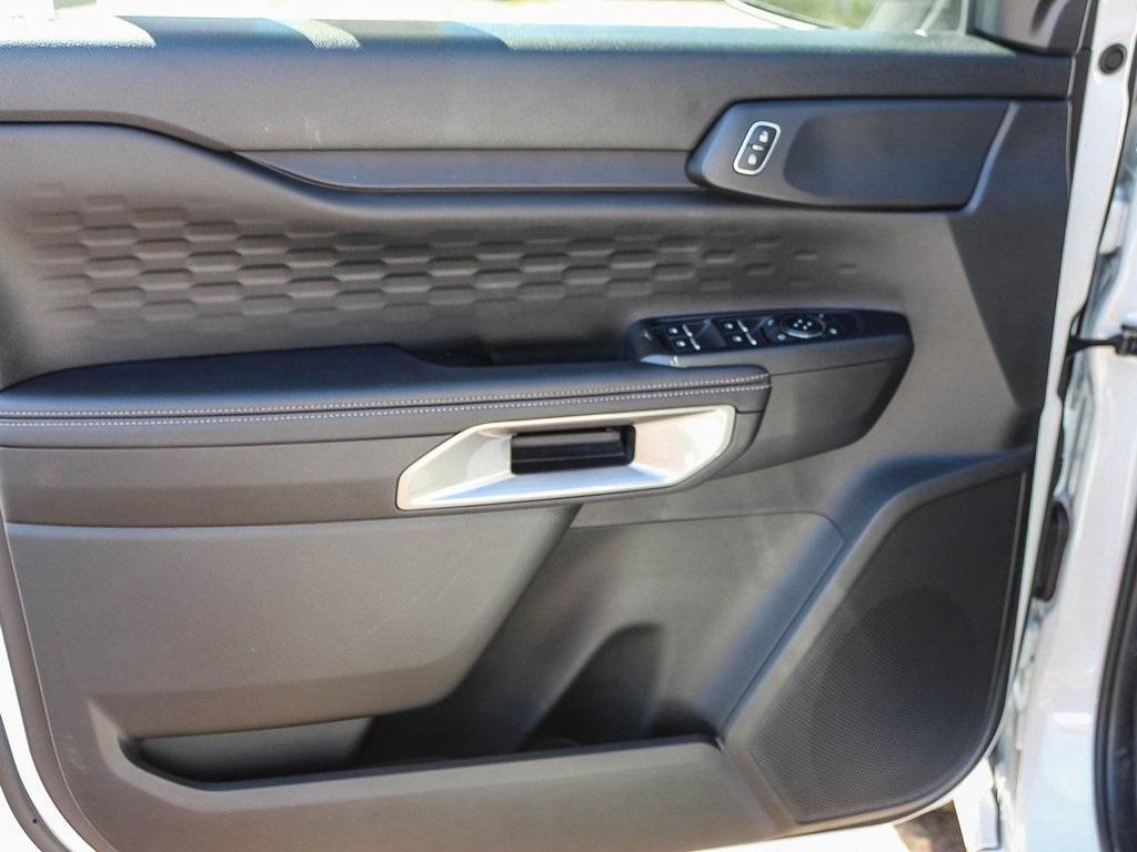 new 2025 Ford Ranger car, priced at $33,913