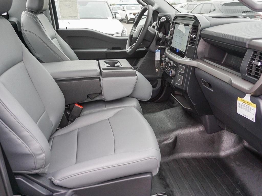 new 2025 Ford F-150 car, priced at $37,212