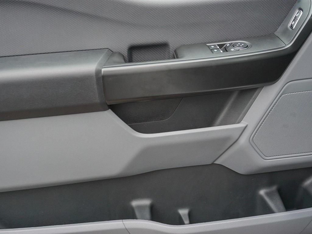 new 2025 Ford F-150 car, priced at $37,212
