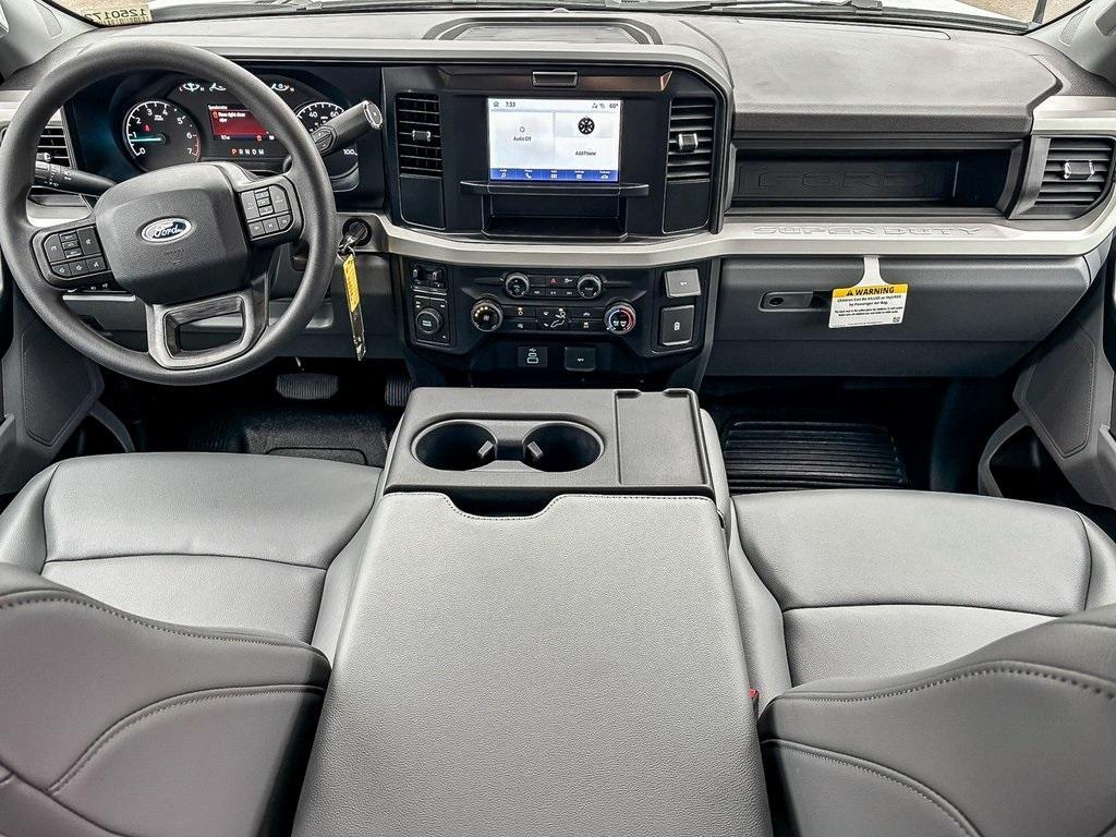 new 2025 Ford F-250 car, priced at $51,942