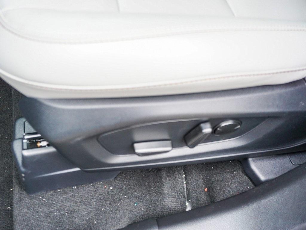 new 2025 Ford Explorer car, priced at $46,989