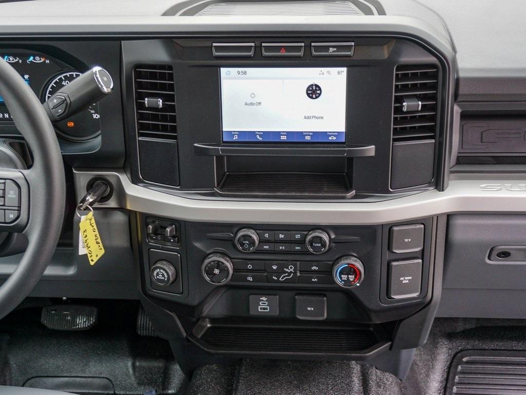 new 2024 Ford F-250 car, priced at $41,320