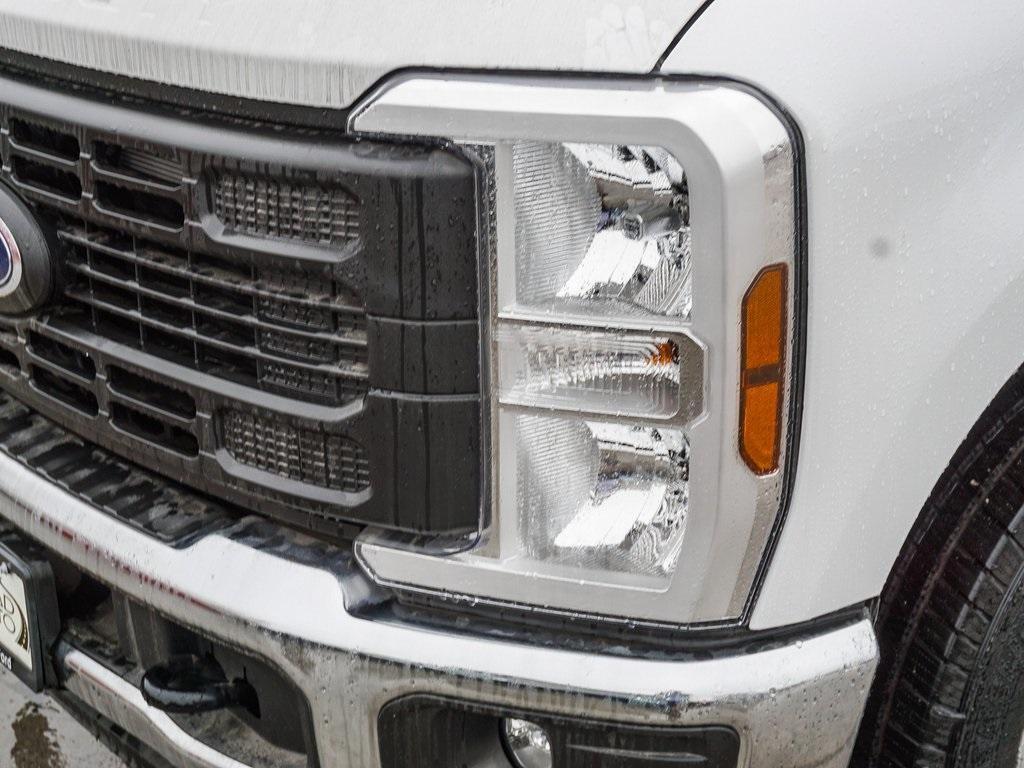 new 2024 Ford F-250 car, priced at $41,320