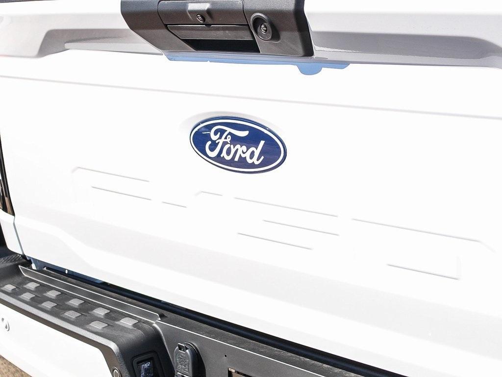new 2025 Ford F-150 Lightning car, priced at $61,979