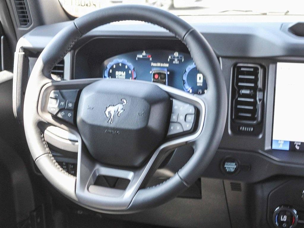 new 2025 Ford Bronco car, priced at $44,165