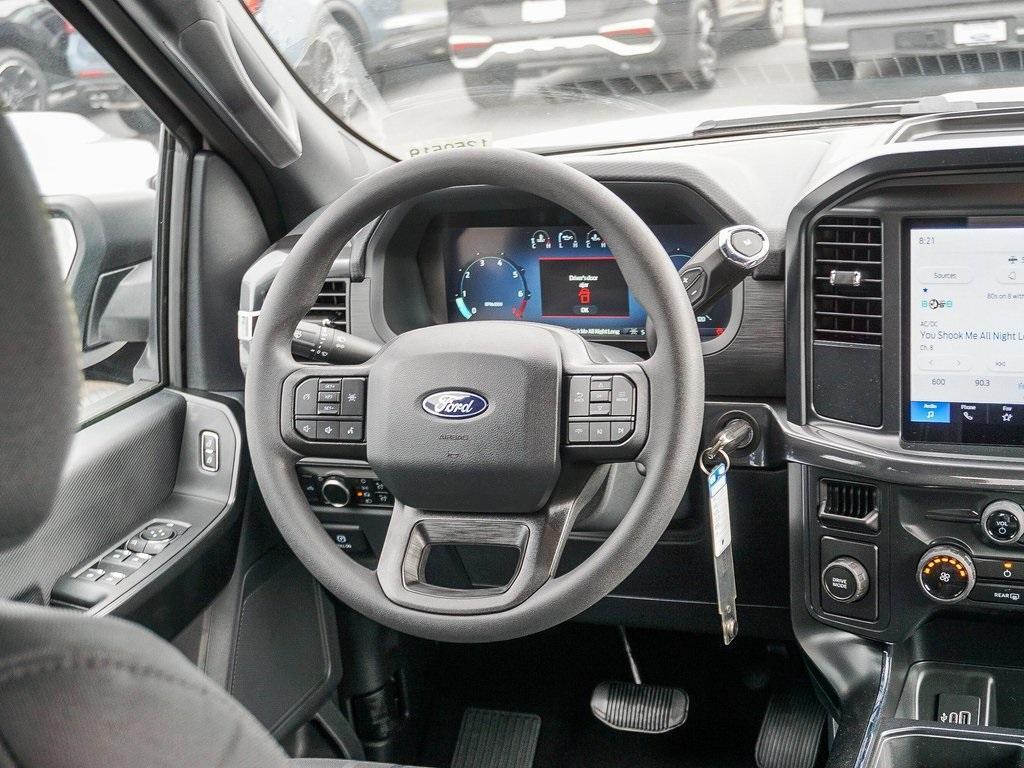new 2025 Ford F-150 car, priced at $43,100