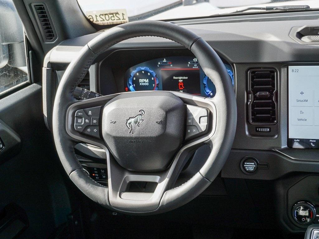 new 2025 Ford Bronco car, priced at $61,726