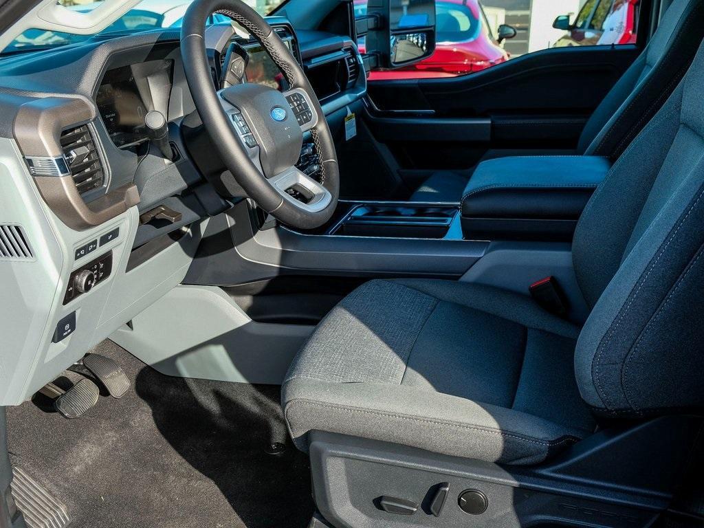 new 2024 Ford F-150 car, priced at $52,859