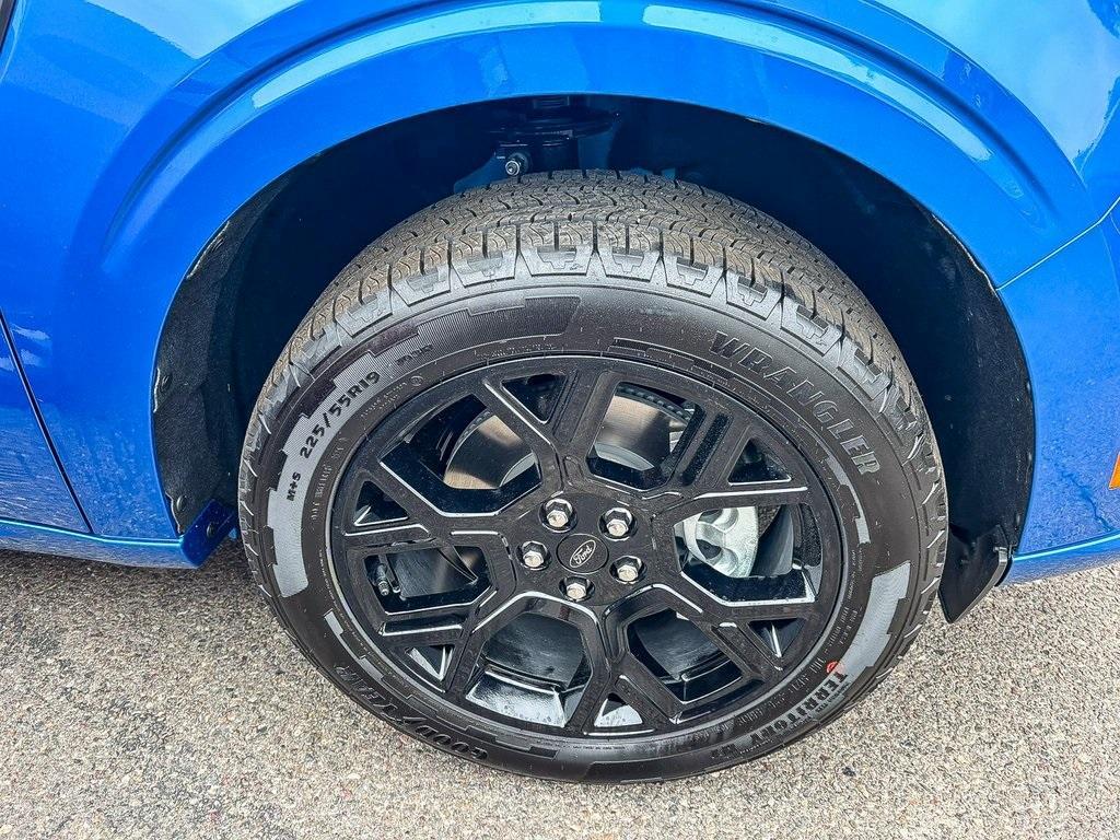 new 2025 Ford Maverick car, priced at $36,209