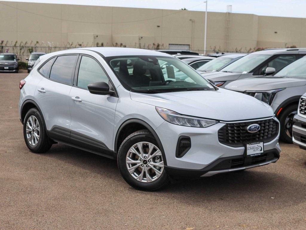 new 2025 Ford Escape car, priced at $26,250