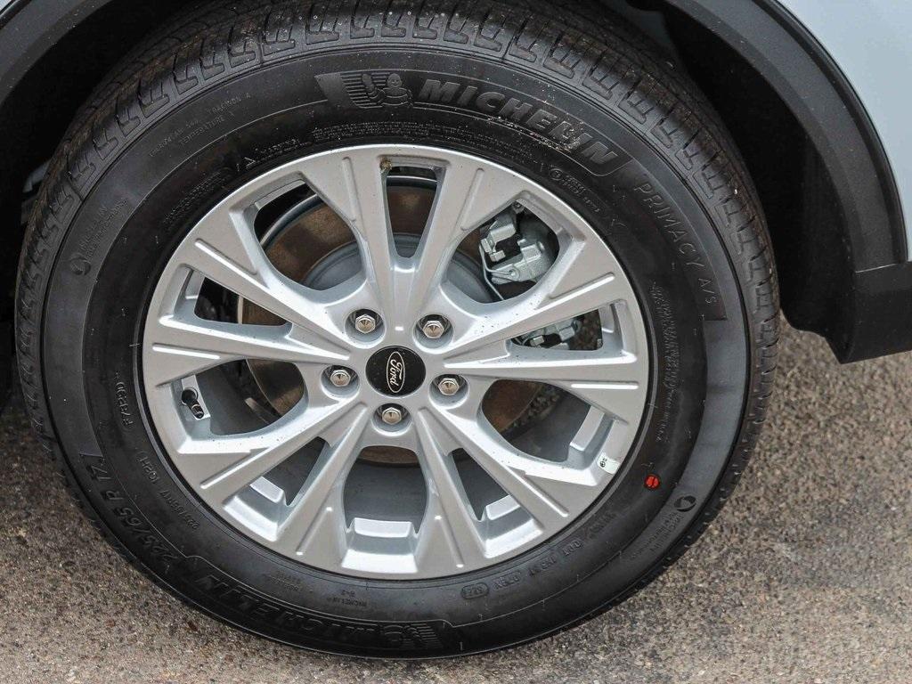 new 2025 Ford Escape car, priced at $25,750
