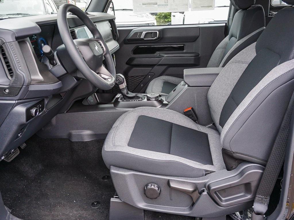 new 2025 Ford Bronco car, priced at $46,537
