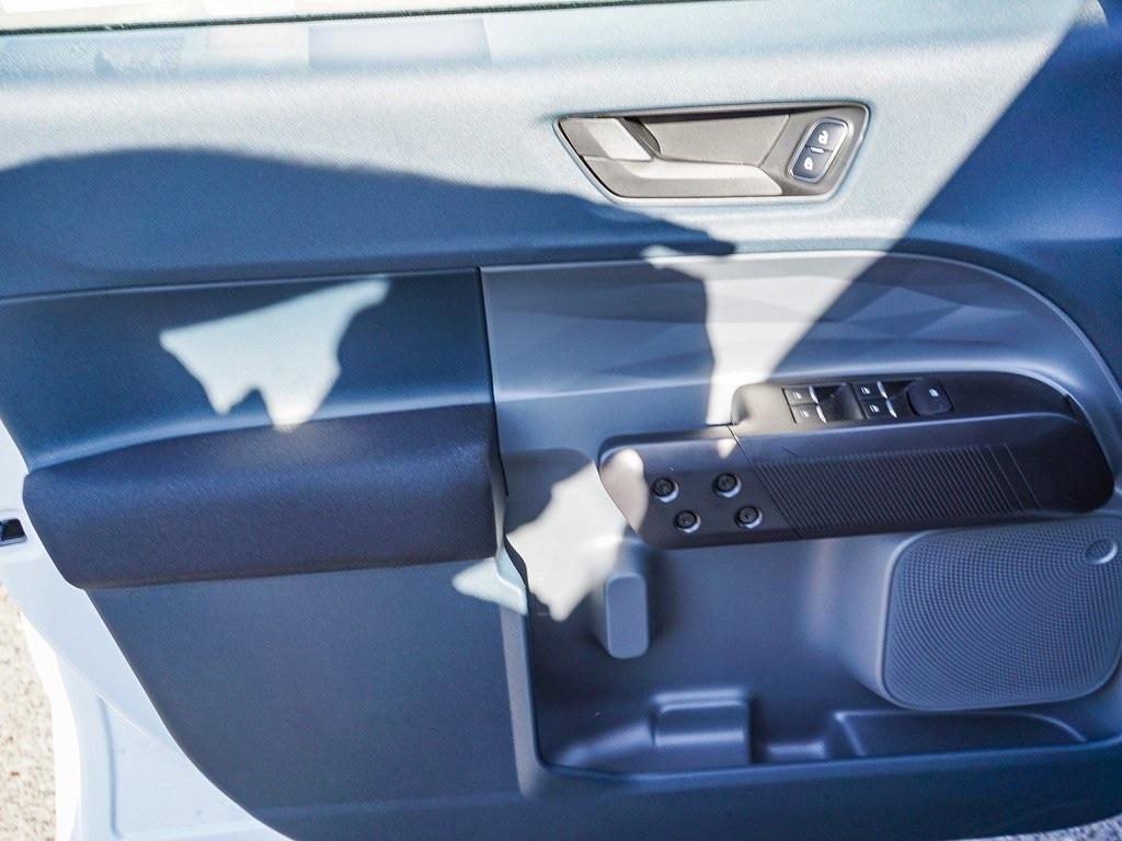 new 2025 Ford Maverick car, priced at $27,419