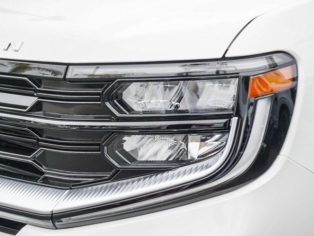new 2025 Ford Expedition car, priced at $91,190