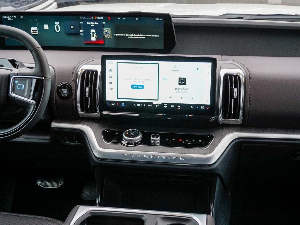 new 2025 Ford Expedition car, priced at $91,190