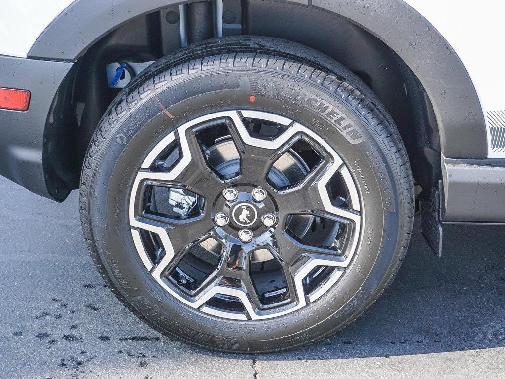 new 2025 Ford Bronco Sport car, priced at $39,223