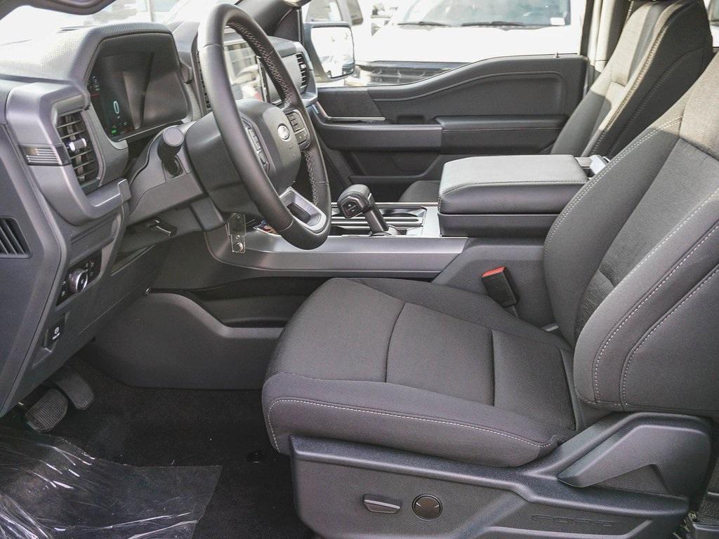 new 2025 Ford F-150 car, priced at $55,432