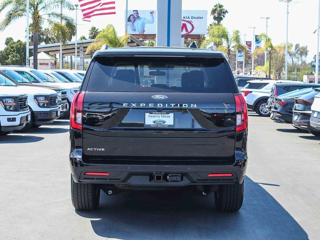 new 2025 Ford Expedition car, priced at $68,730