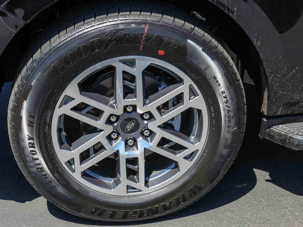 new 2025 Ford Expedition car, priced at $68,730