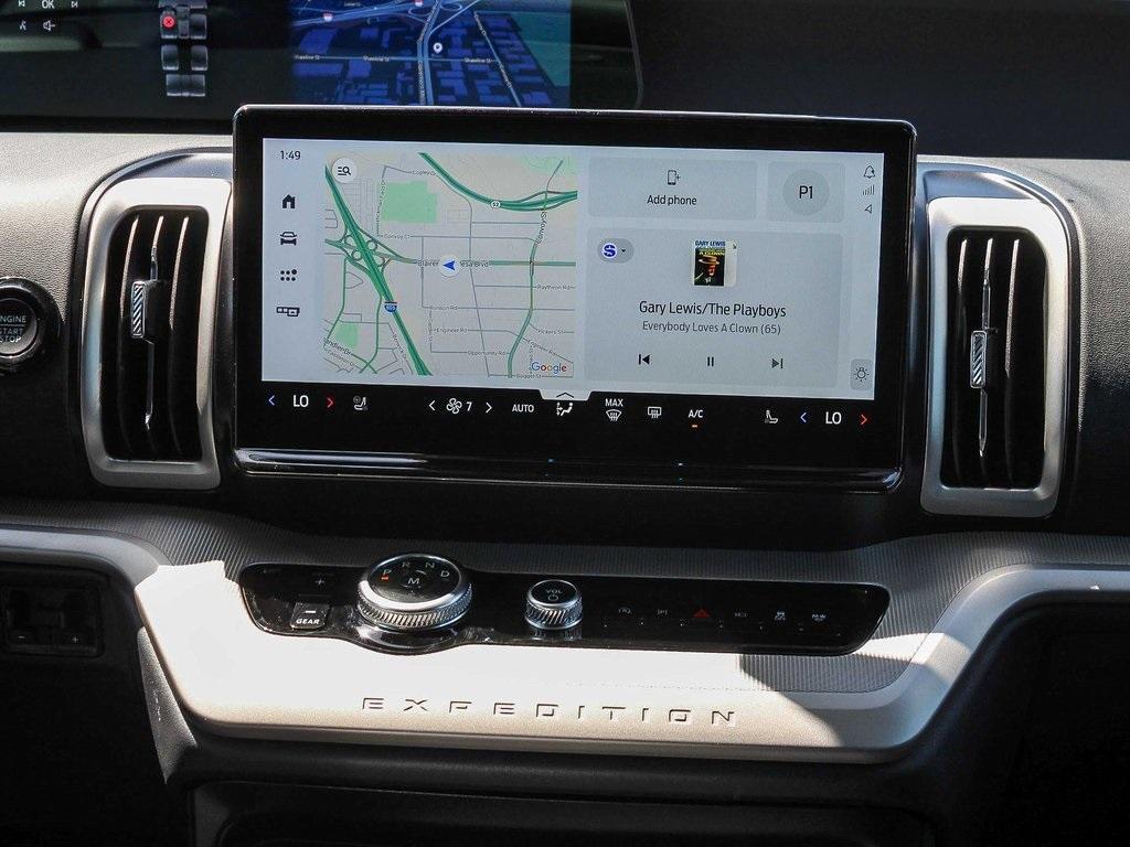 new 2025 Ford Expedition car, priced at $68,730
