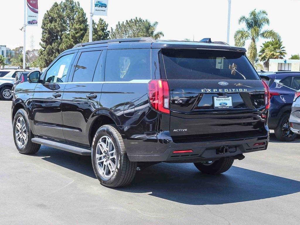 new 2025 Ford Expedition car, priced at $68,730