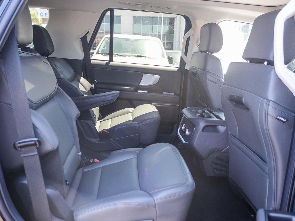 new 2025 Ford Expedition car, priced at $68,730