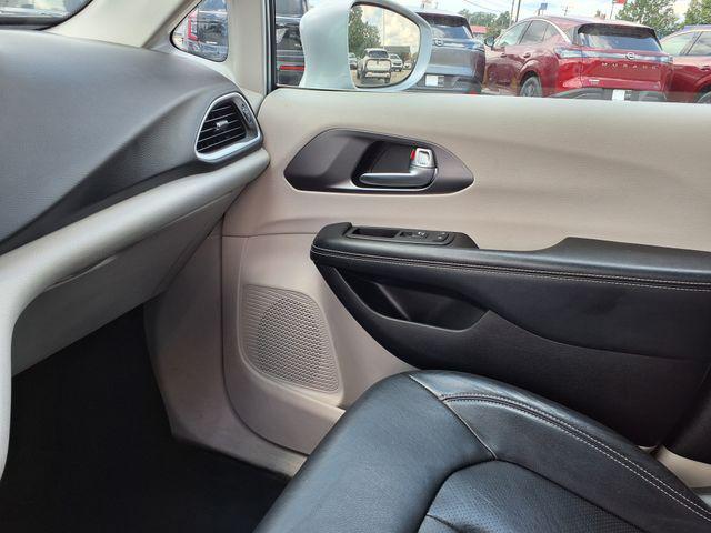 used 2022 Chrysler Pacifica car, priced at $21,852