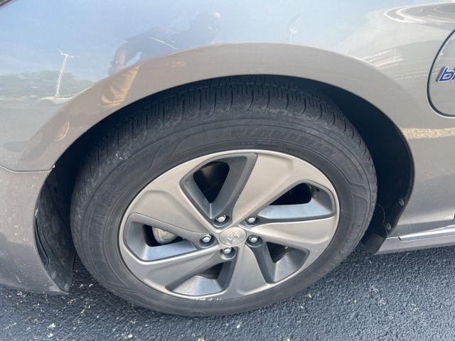 used 2017 Hyundai Sonata Plug-In Hybrid car, priced at $11,400
