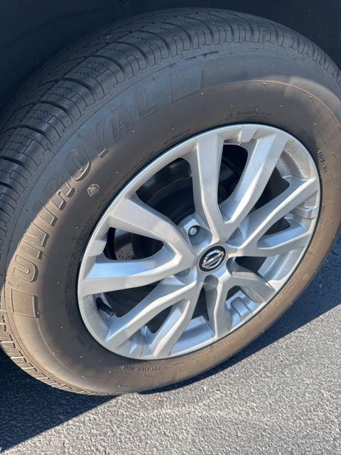 used 2018 Nissan Rogue car, priced at $14,155