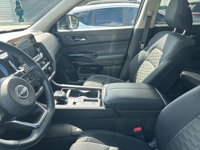used 2022 Nissan Pathfinder car, priced at $25,078