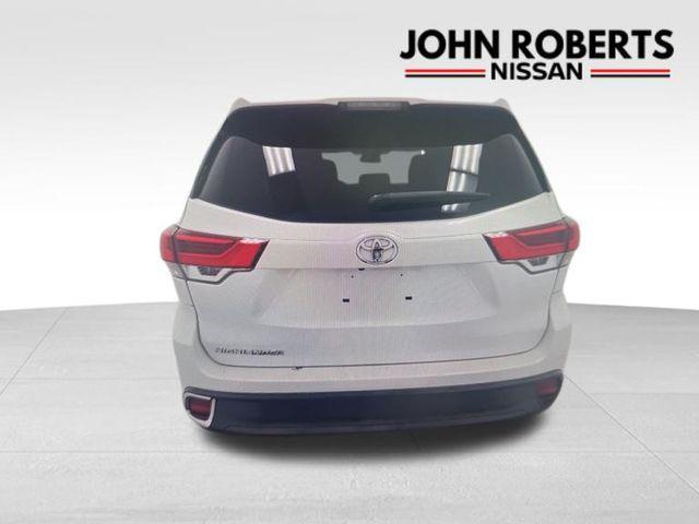 used 2019 Toyota Highlander car, priced at $24,493