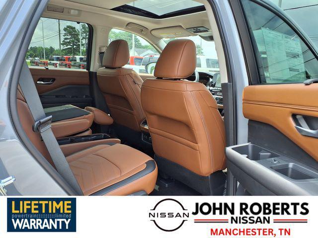 new 2025 Nissan Pathfinder car, priced at $47,058