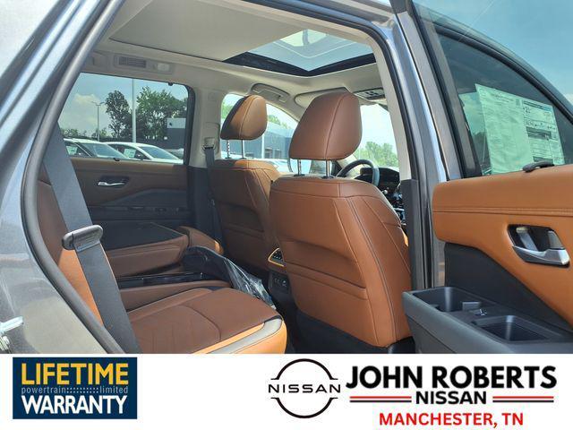 new 2025 Nissan Pathfinder car, priced at $43,578