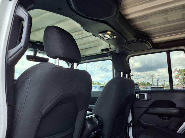 used 2023 Jeep Gladiator car, priced at $31,168