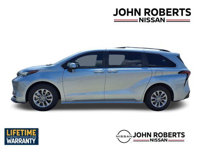 used 2022 Toyota Sienna car, priced at $34,072